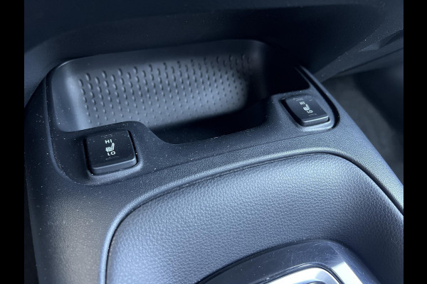Toyota Corolla Touring Sports 1.8 Hybrid First Edition | navigatie | bi-xenon | head-up display | stoel- stuurverwarming