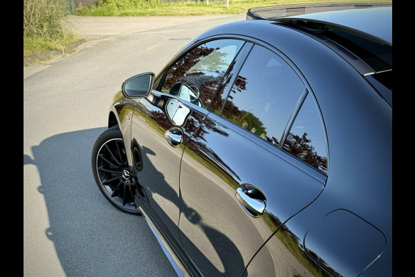 Mercedes-Benz CLA-Klasse 250 e AMG CLA250e Coupe Panoramadak|Keyless|Advanced sound|Sfeerverlichting|Night pakket