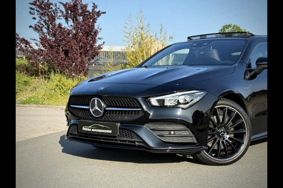 Mercedes-Benz CLA-Klasse 250 e AMG CLA250e Coupe Panoramadak|Keyless|Advanced sound|Sfeerverlichting|Night pakket
