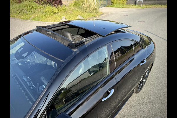 Mercedes-Benz CLA-Klasse 250 e AMG CLA250e Coupe Panoramadak|Keyless|Advanced sound|Sfeerverlichting|Night pakket
