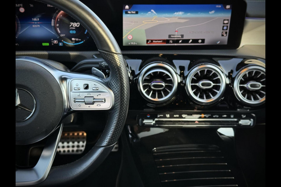 Mercedes-Benz CLA-Klasse 250 e AMG CLA250e Coupe Panoramadak|Keyless|Advanced sound|Sfeerverlichting|Night pakket