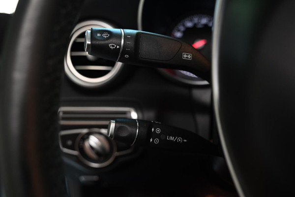 Mercedes-Benz C-Klasse Cabrio 180 Premium Plus AMG Styling - Night Edition - Airscarf - Leer - Camera - Stoelverwarming -