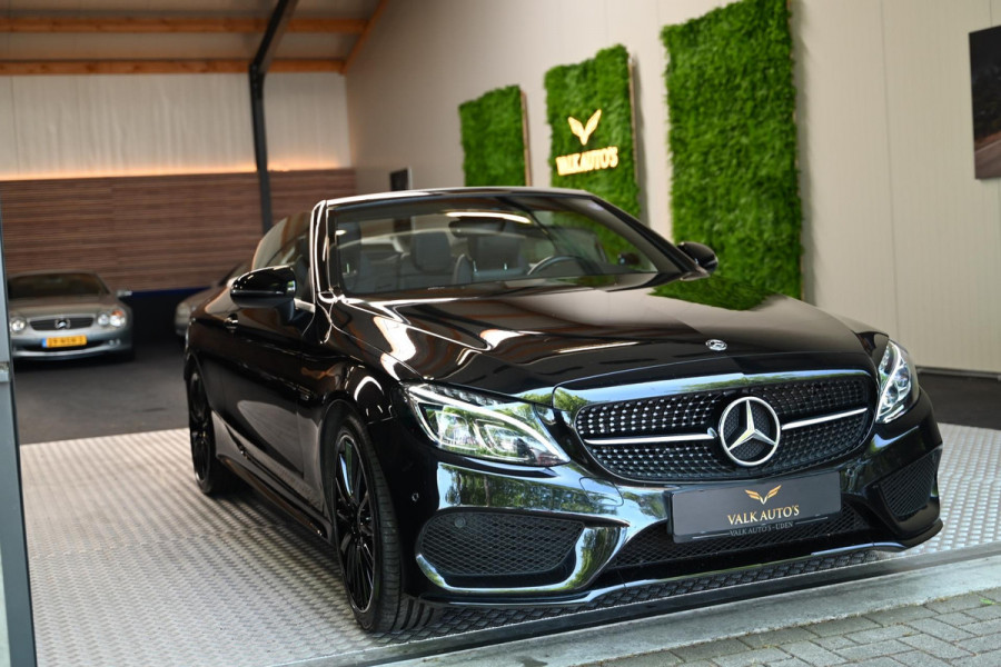 Mercedes-Benz C-Klasse Cabrio 180 Premium Plus AMG Styling - Night Edition - Airscarf - Leer - Camera - Stoelverwarming -