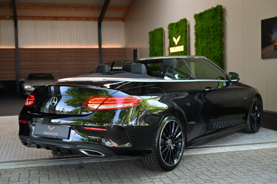 Mercedes-Benz C-Klasse Cabrio 180 Premium Plus AMG Styling - Night Edition - Airscarf - Leer - Camera - Stoelverwarming -
