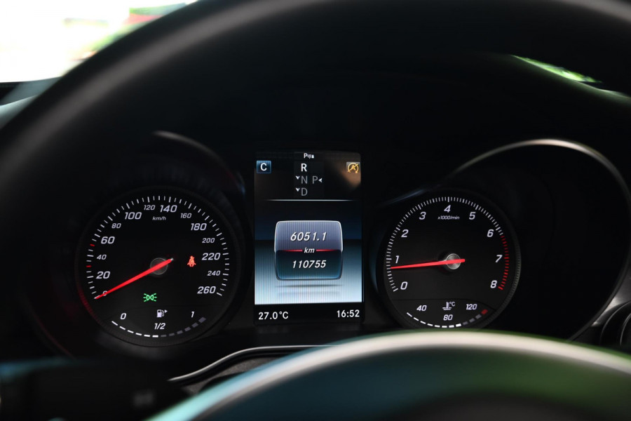 Mercedes-Benz C-Klasse Cabrio 180 Premium Plus AMG Styling - Night Edition - Airscarf - Leer - Camera - Stoelverwarming -
