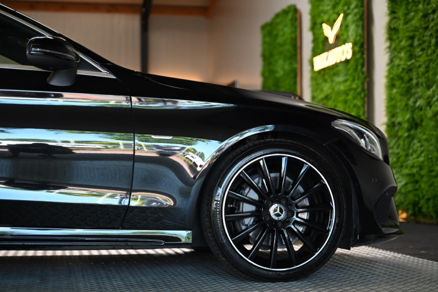 Mercedes-Benz C-Klasse Cabrio 180 Premium Plus AMG Styling - Night Edition - Airscarf - Leer - Camera - Stoelverwarming -
