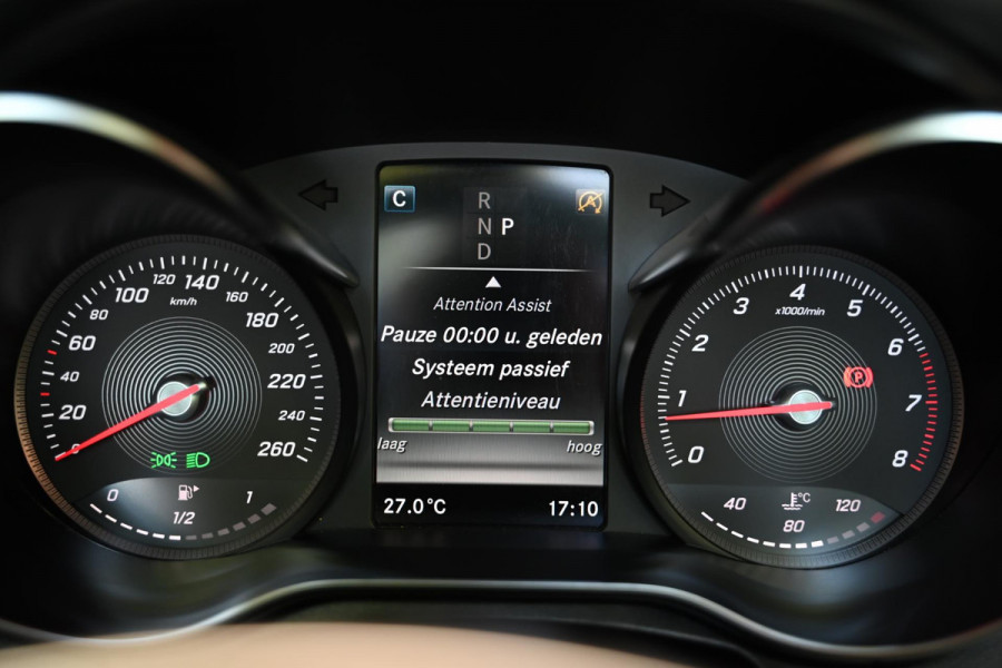 Mercedes-Benz C-Klasse Cabrio 180 Premium Plus AMG Styling - Night Edition - Airscarf - Leer - Camera - Stoelverwarming -