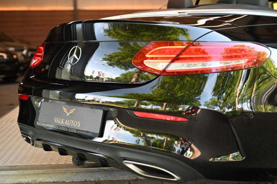 Mercedes-Benz C-Klasse Cabrio 180 Premium Plus AMG Styling - Night Edition - Airscarf - Leer - Camera - Stoelverwarming -