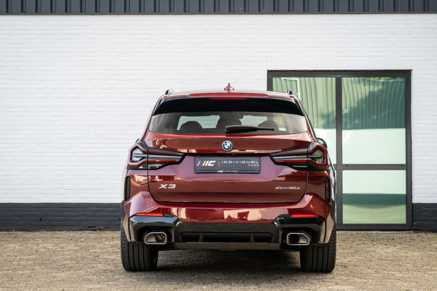 BMW X3 xDrive30e M-Sport INDIVIDUAL Carbon Tartufo Pano