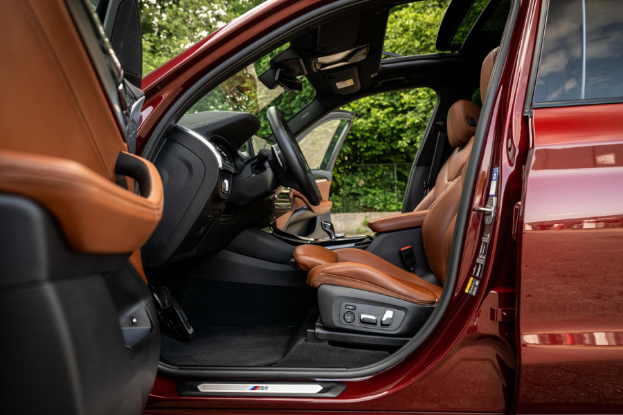 BMW X3 xDrive30e M-Sport INDIVIDUAL Carbon Tartufo Pano