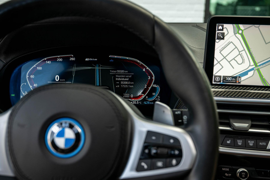 BMW X3 xDrive30e M-Sport INDIVIDUAL Carbon Tartufo Pano