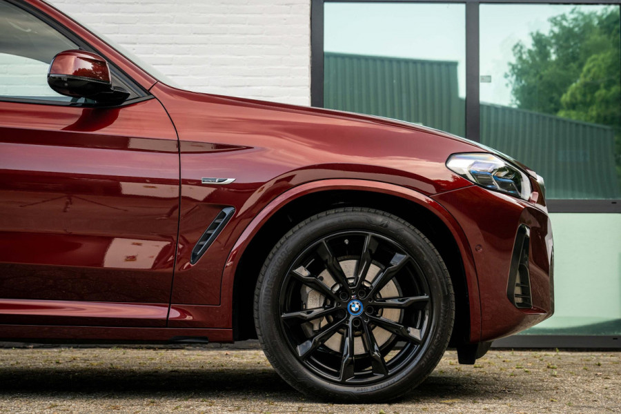 BMW X3 xDrive30e M-Sport INDIVIDUAL Carbon Tartufo Pano
