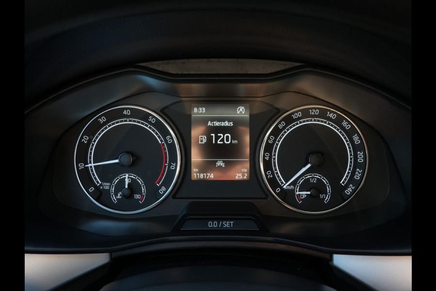 Škoda SCALA 1.0 TSI Active | Keyless Start | 18 Inch | Rijstrookdetectie