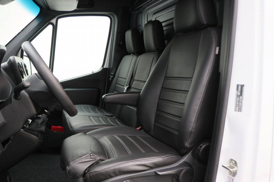 Mercedes-Benz Sprinter 214 2.2 CDI L1H1 3-Zits, Airco, Cruise, Camera, Apple Carplay, DAB, Imperiaal, Trekhaak, 16''