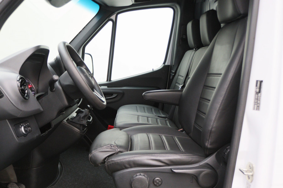 Mercedes-Benz Sprinter 214 2.2 CDI L1H1 3-Zits, Airco, Cruise, Camera, Apple Carplay, DAB, Imperiaal, Trekhaak, 16''