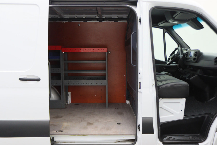 Mercedes-Benz Sprinter 214 2.2 CDI L1H1 3-Zits, Airco, Cruise, Camera, Apple Carplay, DAB, Imperiaal, Trekhaak, 16''