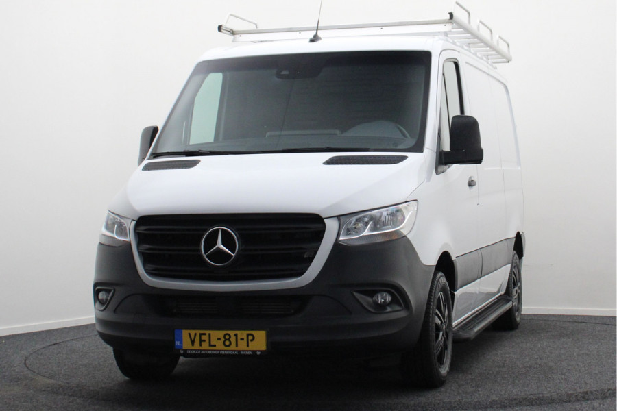 Mercedes-Benz Sprinter 214 2.2 CDI L1H1 3-Zits, Airco, Cruise, Camera, Apple Carplay, DAB, Imperiaal, Trekhaak, 16''