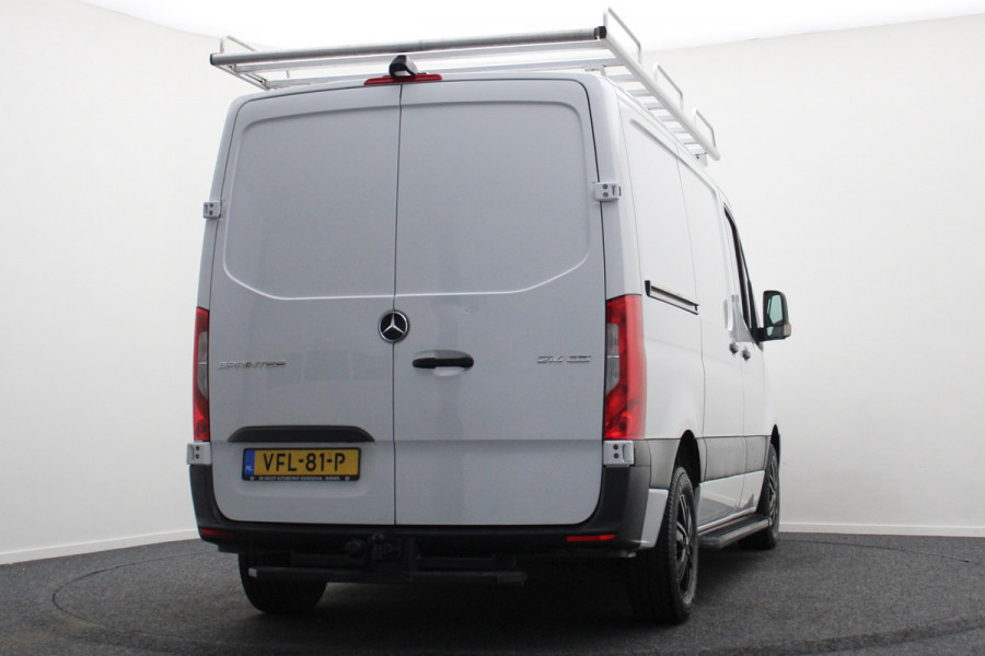 Mercedes-Benz Sprinter 214 2.2 CDI L1H1 3-Zits, Airco, Cruise, Camera, Apple Carplay, DAB, Imperiaal, Trekhaak, 16''