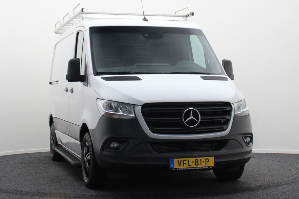 Mercedes-Benz Sprinter 214 2.2 CDI L1H1 3-Zits, Airco, Cruise, Camera, Apple Carplay, DAB, Imperiaal, Trekhaak, 16''