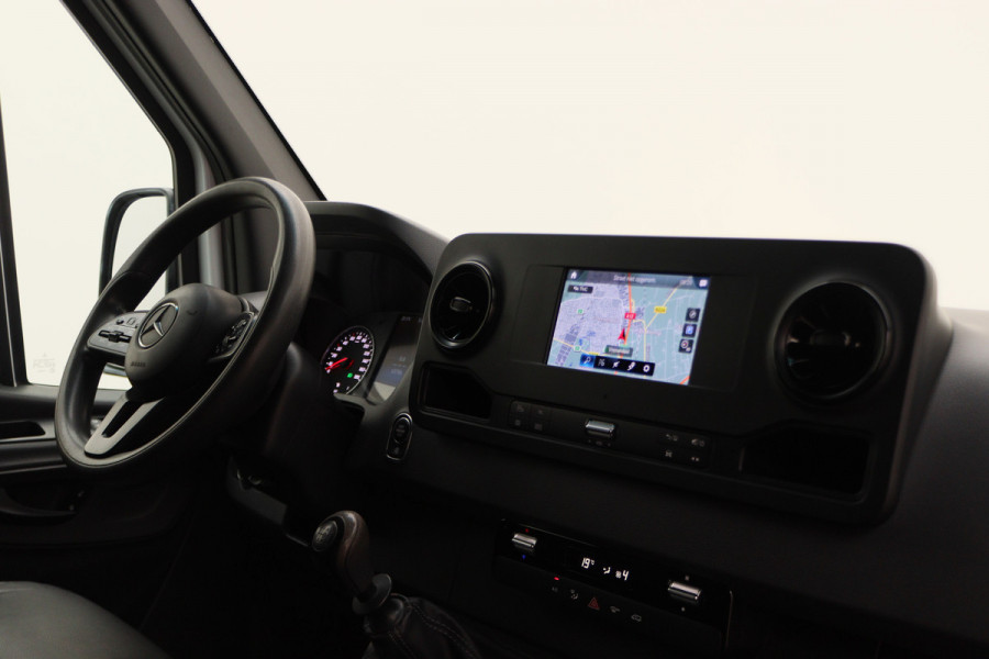 Mercedes-Benz Sprinter 214 2.2 CDI L1H1 3-Zits, Airco, Cruise, Camera, Apple Carplay, DAB, Imperiaal, Trekhaak, 16''