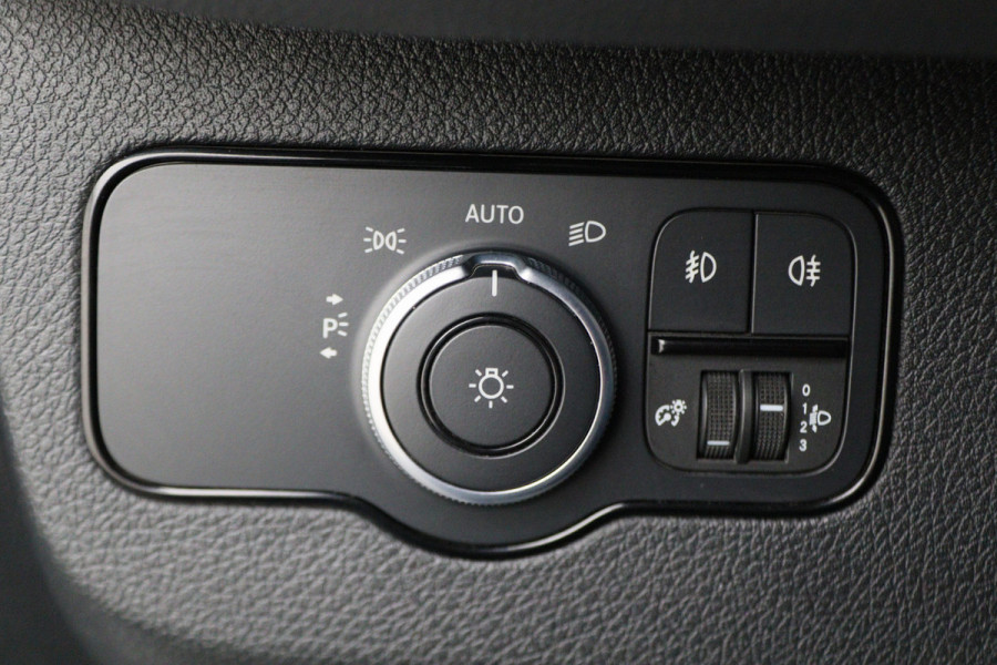 Mercedes-Benz Sprinter 214 2.2 CDI L1H1 3-Zits, Airco, Cruise, Camera, Apple Carplay, DAB, Imperiaal, Trekhaak, 16''