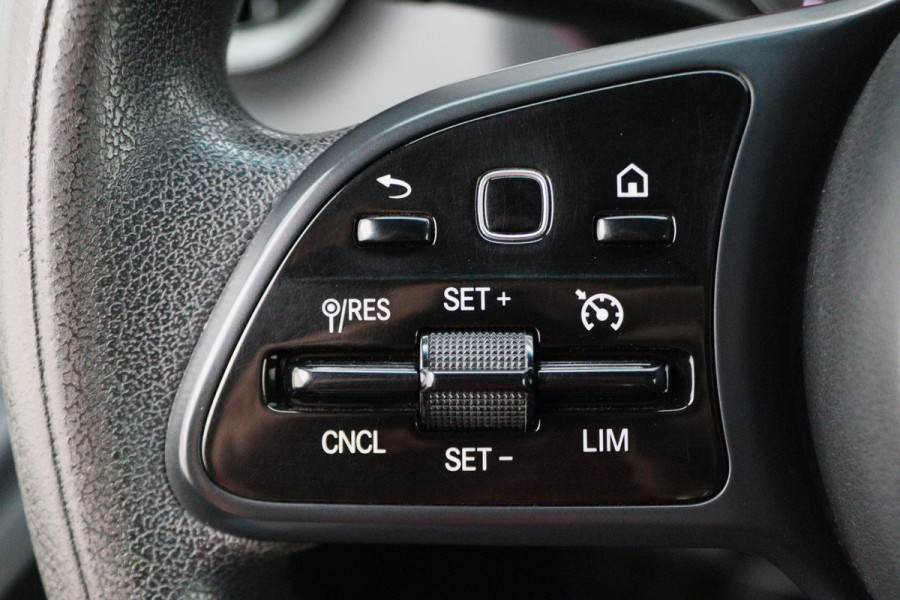 Mercedes-Benz Sprinter 214 2.2 CDI L1H1 3-Zits, Airco, Cruise, Camera, Apple Carplay, DAB, Imperiaal, Trekhaak, 16''