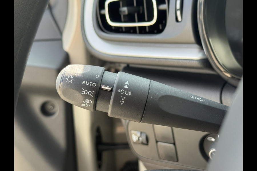 Citroën C3 1.2 PureTech C-Series Navigatie Clima Cruise Carplay Led Parkeensensor achter