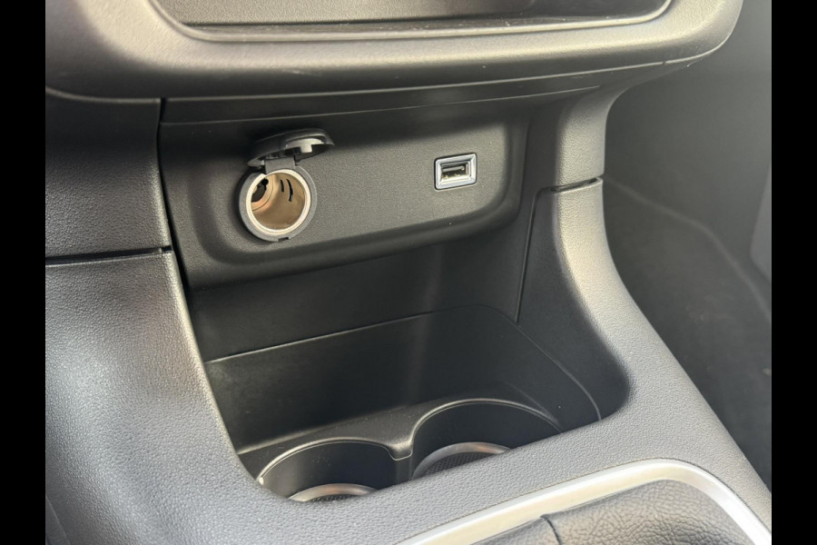 Citroën C3 1.2 PureTech C-Series Navigatie Clima Cruise Carplay Led Parkeensensor achter