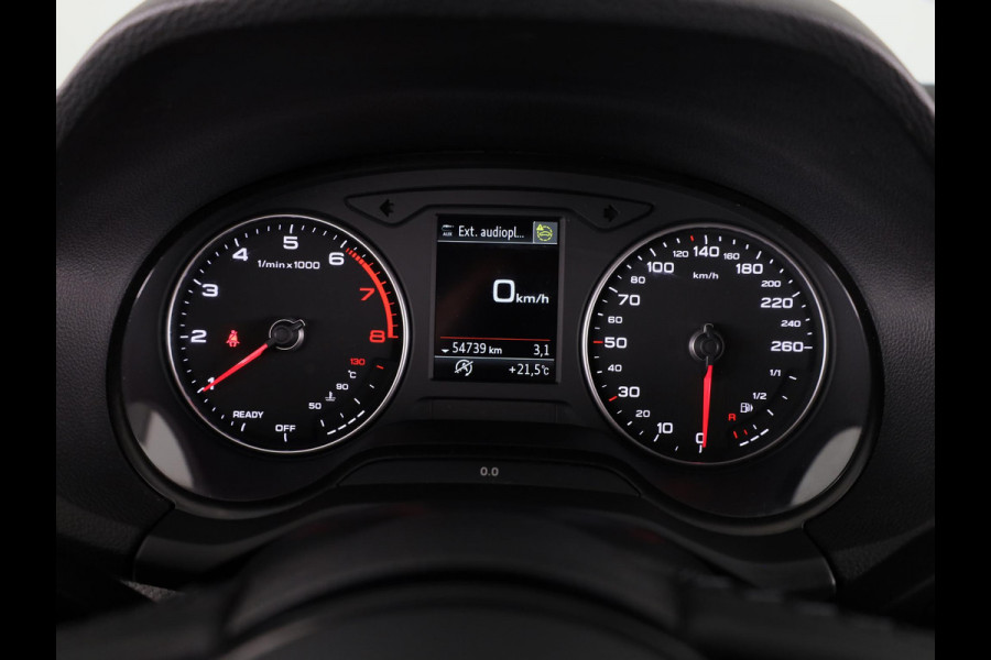 Audi Q2 30 TFSI Pro Line 110 pk | Navigatie via App | Parkeersensoren | Achteruitrijcamera | LED koplampen | Stoelverwarming |