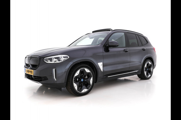 BMW iX3 High Executive 80 kWh [ 3-Fase ] (INCL-BTW) *PANO | LUXURY-LEATHER | FULL-LED | DAB | CARPLAY | ADAPTIVE-CRUISE | DIGI-COCKPIT | BLINDSPOT | HARMAN/KARDON-SOUNDSYTEM | HEAD-UP | KEYLESS | TOP-VIEW | SPORT-SEATS | TOWBAR  | .