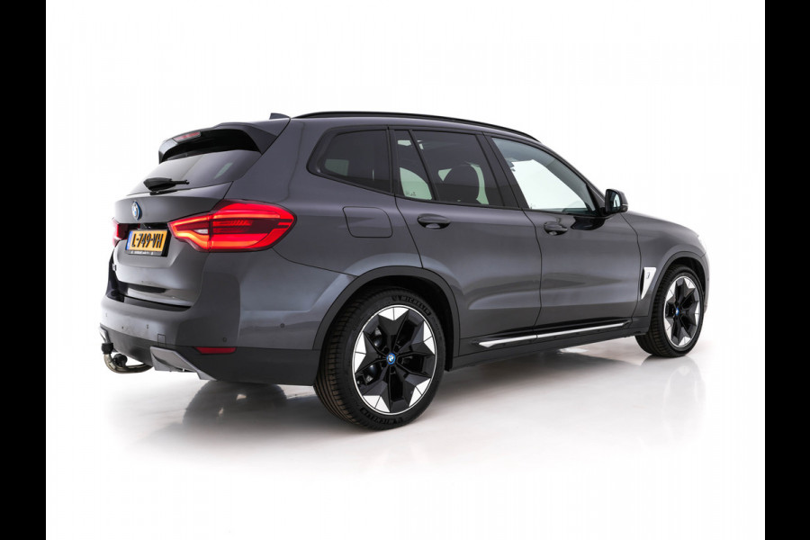 BMW iX3 High Executive 80 kWh [ 3-Fase ] (INCL-BTW) *PANO | LUXURY-LEATHER | FULL-LED | DAB | CARPLAY | ADAPTIVE-CRUISE | DIGI-COCKPIT | BLINDSPOT | HARMAN/KARDON-SOUNDSYTEM | HEAD-UP | KEYLESS | TOP-VIEW | SPORT-SEATS | TOWBAR  | .