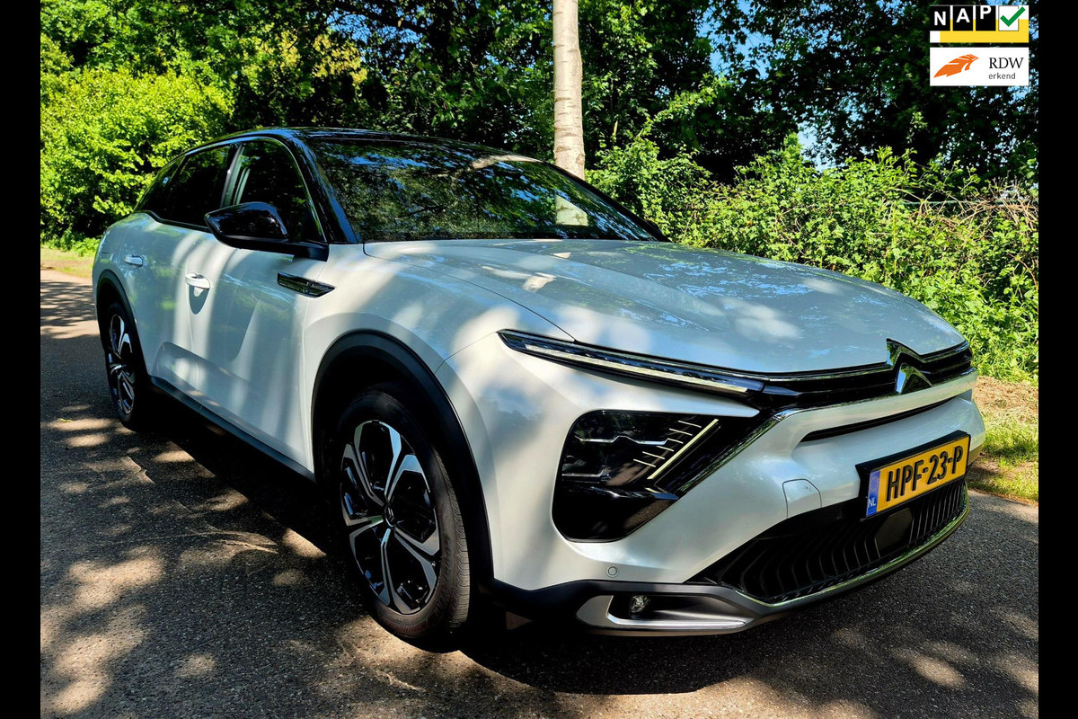 Citroën C5 X 1.6 Plug-in Hybrid 180 Plus / navi / camera / 225 pk Citroën C5 X 1.6 Plug-in Hybrid 180 Plus / navi / camera / 225 pk