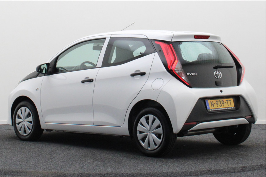 Toyota Aygo 1.0 VVT-i x-fun 5-Deurs, Airco, Cruise, Bluetooth, Elektrische Ramen, DAB, Xenon