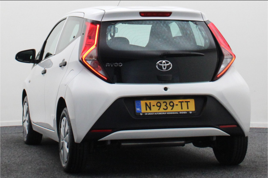Toyota Aygo 1.0 VVT-i x-fun 5-Deurs, Airco, Cruise, Bluetooth, Elektrische Ramen, DAB, Xenon
