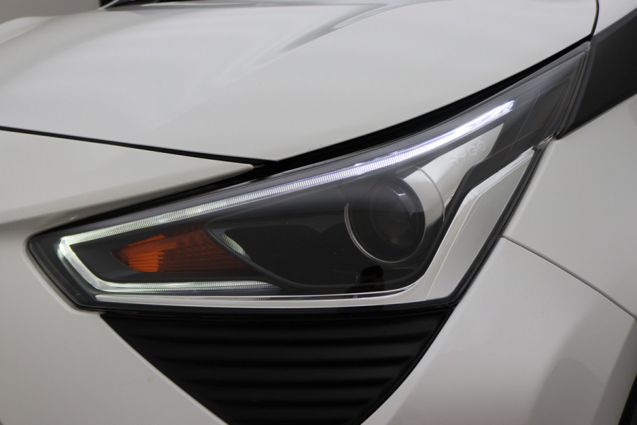 Toyota Aygo 1.0 VVT-i x-fun 5-Deurs, Airco, Cruise, Bluetooth, Elektrische Ramen, DAB, Xenon