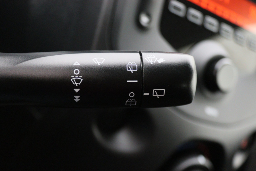 Toyota Aygo 1.0 VVT-i x-fun 5-Deurs, Airco, Cruise, Bluetooth, Elektrische Ramen, DAB, Xenon