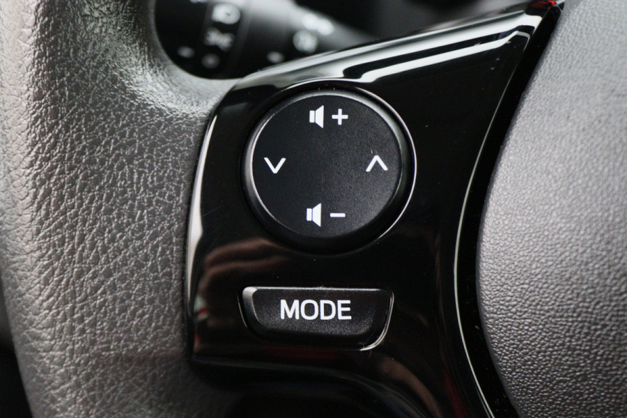Toyota Aygo 1.0 VVT-i x-fun 5-Deurs, Airco, Cruise, Bluetooth, Elektrische Ramen, DAB, Xenon