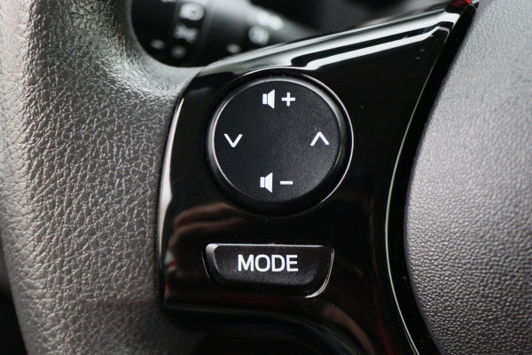 Toyota Aygo 1.0 VVT-i x-fun 5-Deurs, Airco, Cruise, Bluetooth, Elektrische Ramen, DAB, Xenon