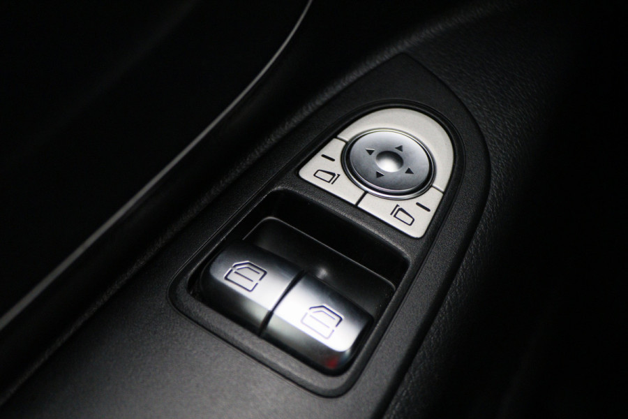 Mercedes-Benz Vito 114 CDI Lang DC Comfort Automaat Leer, Navigatie, Camera, 19" LMV, Cruise, PDC, Trekhaak