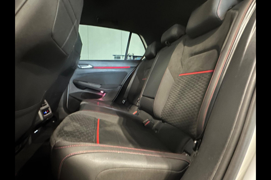 Volkswagen Golf 2.0 TSI GTI CLUBSPORT | PANO | LEDER/ALCANTARA | CAMERA