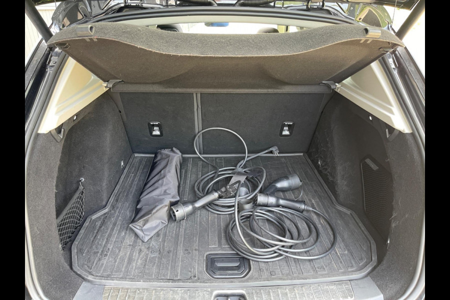 Lynk & Co 01 1.5 Plug-in Hybrid Pano/dak Apple/Carplay Adaptive/Cruise Camera.