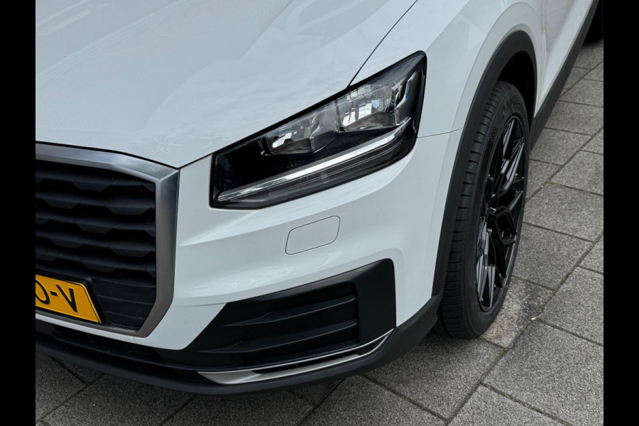 Audi Q2 30 TFSi Design - Navigatie I Airco I PDC I 19 inch Sport velgen I Dealer onderhouden
