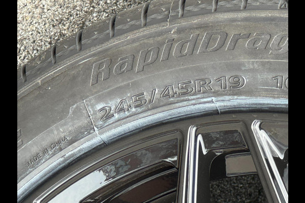 Audi Q2 30 TFSi Design - Navigatie I Airco I PDC I 19 inch Sport velgen I Dealer onderhouden