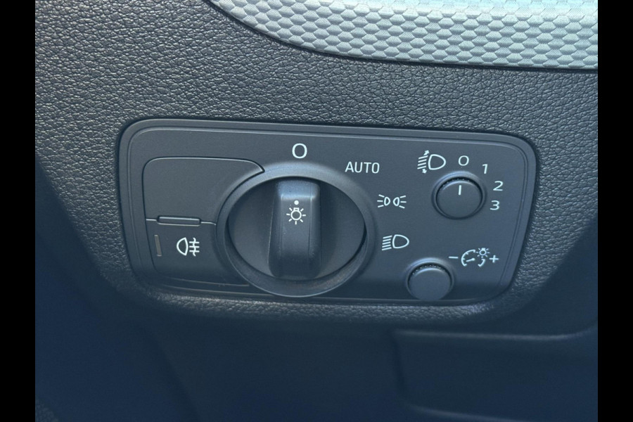 Audi Q2 30 TFSi Design - Navigatie I Airco I PDC I 19 inch Sport velgen I Dealer onderhouden