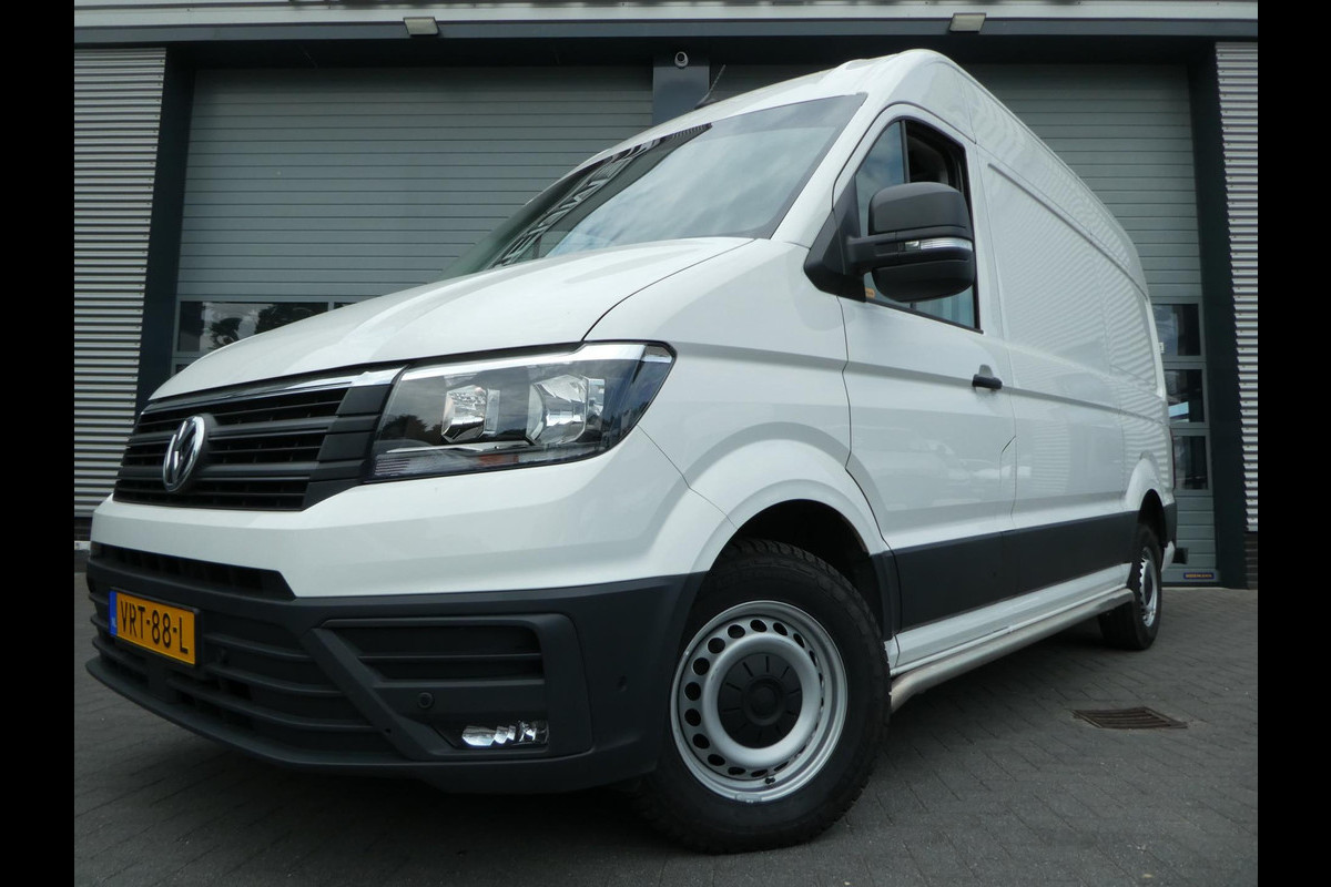 Volkswagen Crafter 35 2.0 TDI 180 pk L3H3 ( L2H2) airco, apple carplay ,camera ,trekhaak Volkswagen Crafter 35 2.0 TDI 180 pk L3H3 ( L2H2) airco, apple carplay ,camera ,trekhaak