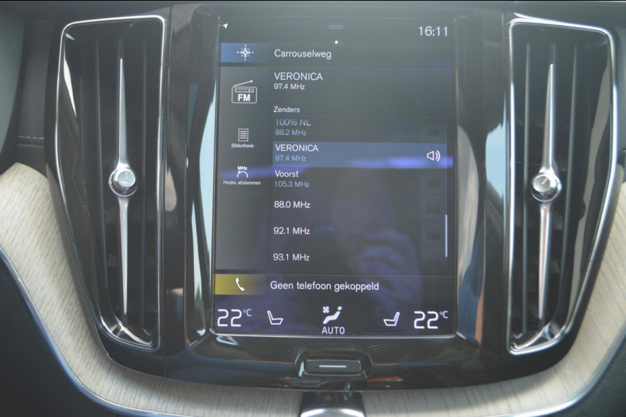 Volvo XC60 2.0 Recharge T8 AWD Inscription | Panoramadak | Trekhaak