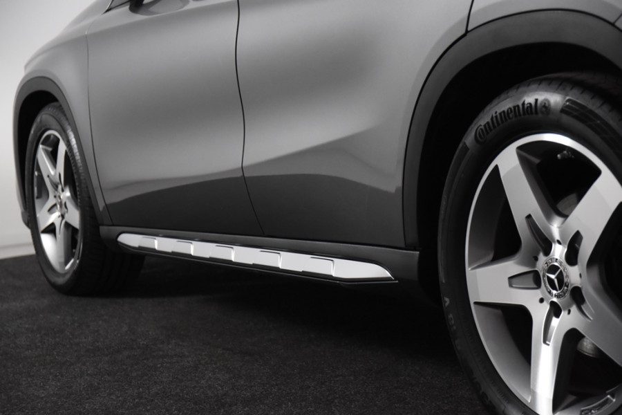 Mercedes-Benz GLA 180 AMG Line *Navigatie*Camera*2x AMG*