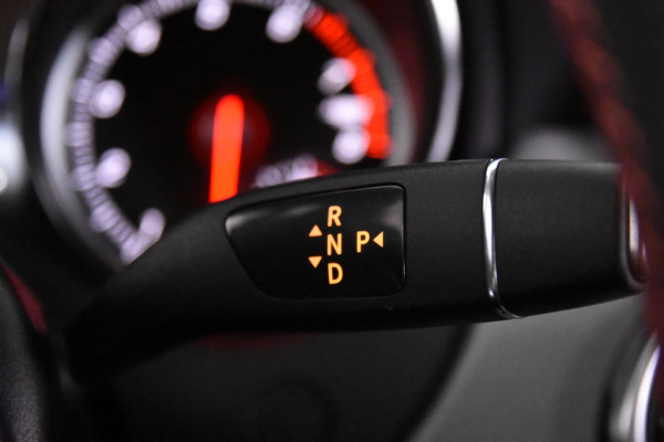 Mercedes-Benz GLA 180 AMG Line *Navigatie*Camera*2x AMG*