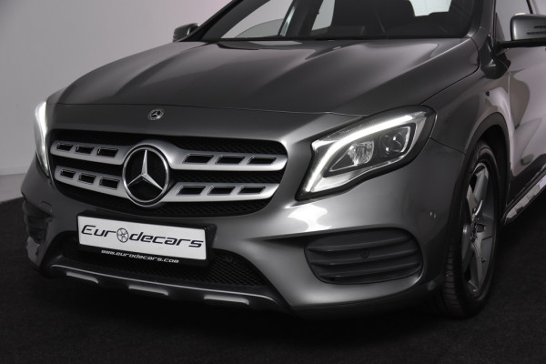 Mercedes-Benz GLA 180 AMG Line *Navigatie*Camera*2x AMG*