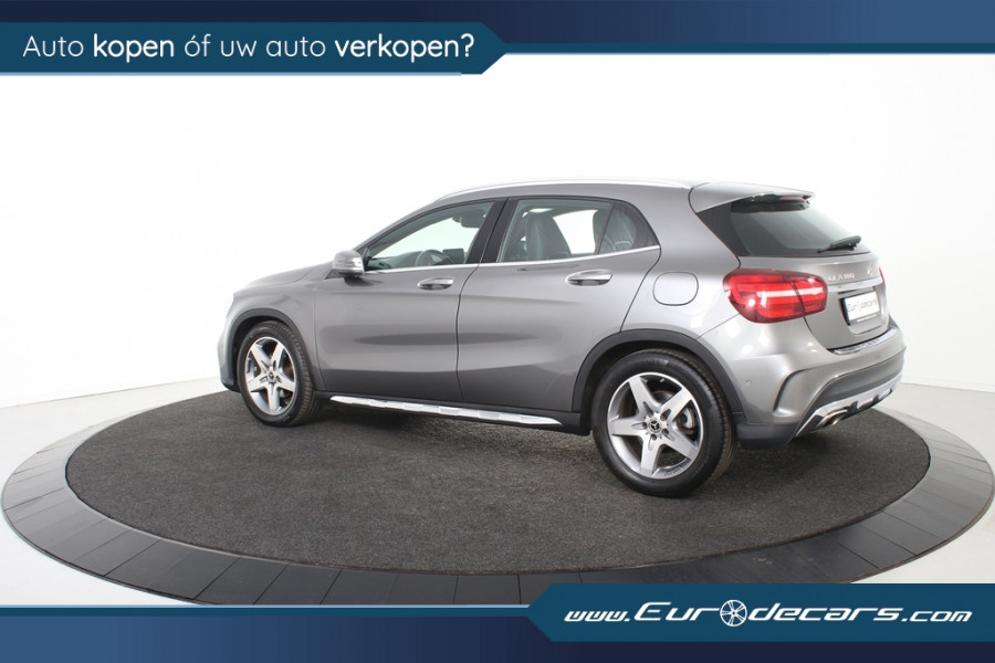 Mercedes-Benz GLA 180 AMG Line *Navigatie*Camera*2x AMG*
